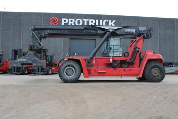 Brugt Kalmar DRG450-65S5, Laden container reachstacker