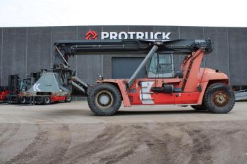 Brugt Kalmar DRF450-65C5X, Laden container reachstacker
