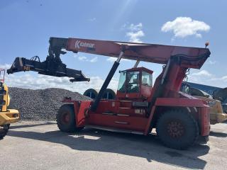 Brugt Kalmar DRD420-60S5, Laden container reachstacker