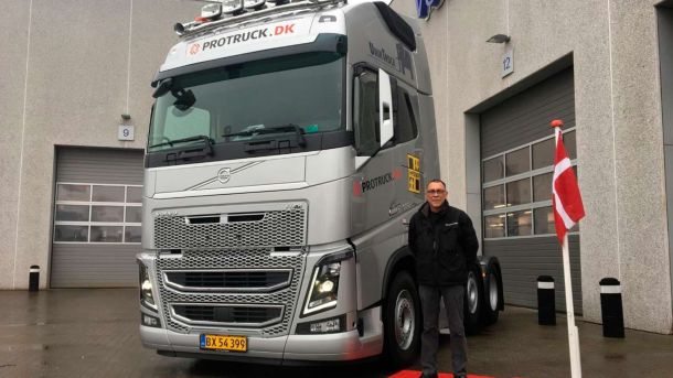 ProTruck A/S køber ny Volvo FH16 trækker hos Volvo Århus