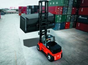 Kalmar masted container handler