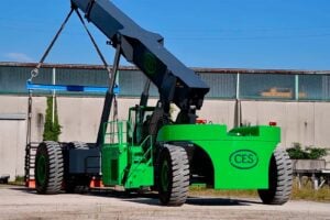 CES reachstacker