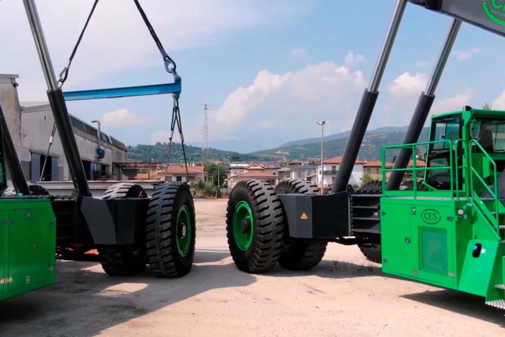 CES reachstacker